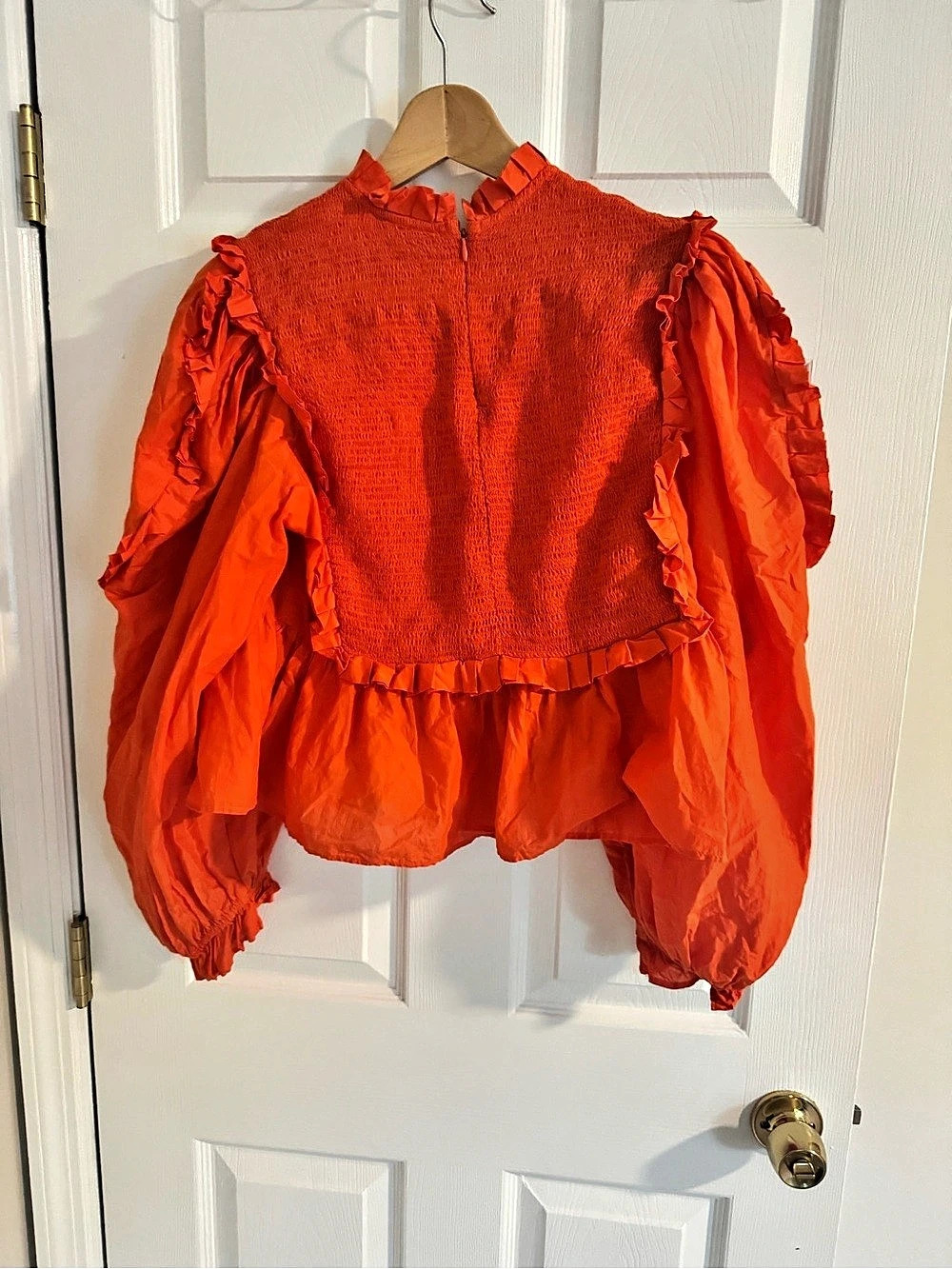 Farm Rio Orange Smocked Ruffle Blouse Size Medium - Picture 9 of 12